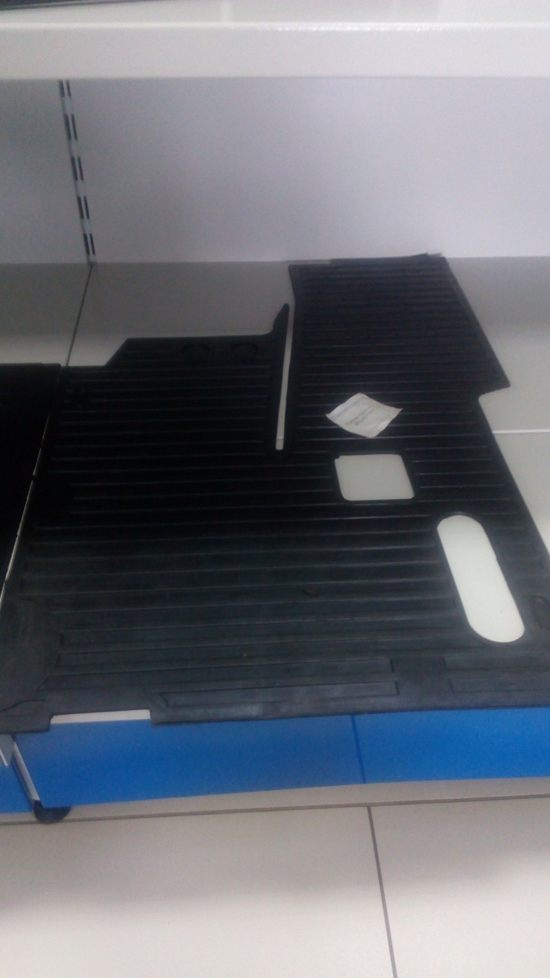 Коврик правый МТЗ-80/1221 — 2