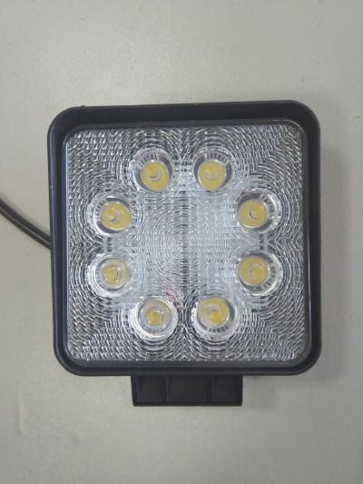 Фара светодиодная CH006 24W 8 диодов по 3W 