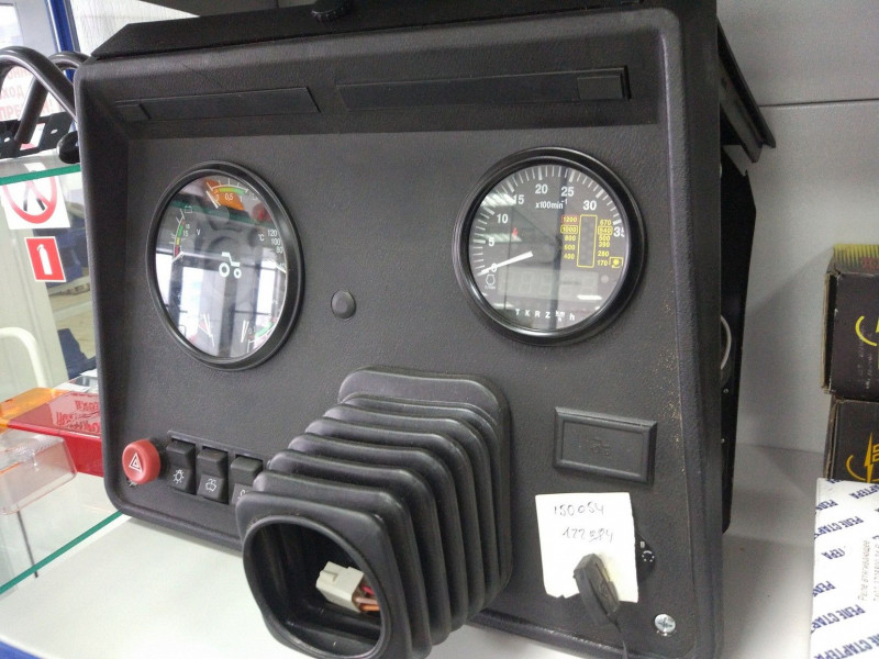 Панель приборов в сб МТЗ-80/82 — 1